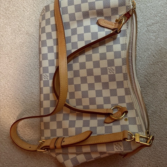 Louis Vuitton Lymington Damier in pristine condition. Absolutely perfect A++ - Picture 3 of 4